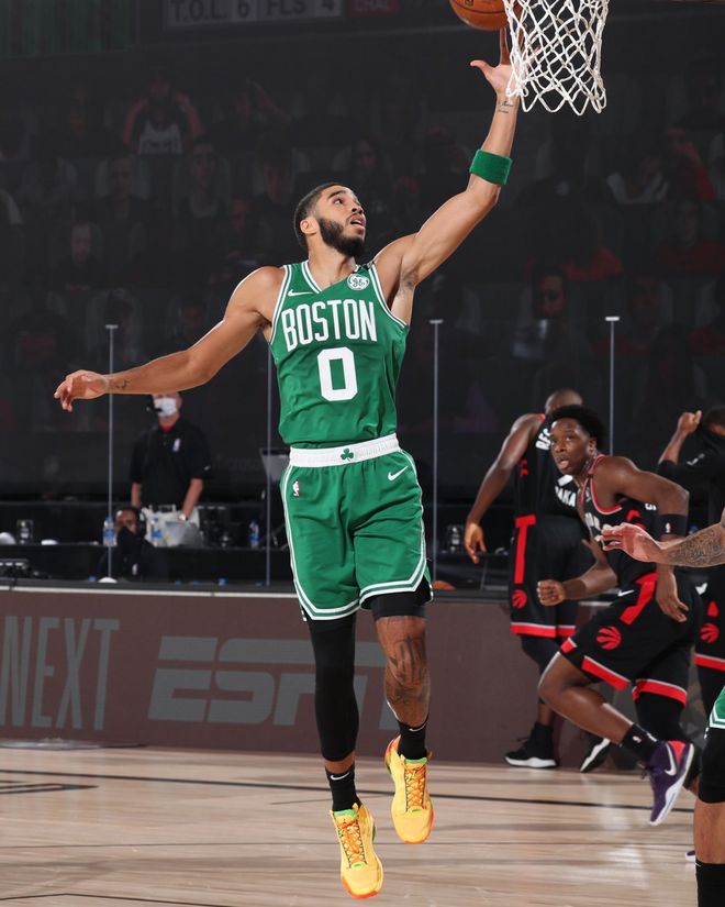 风云突变！多伦多猛龙转会期绝杀压哨，中超版图或变，赛场秩序良好，赛季目标并未改变的简单介绍